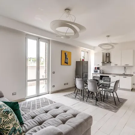 The Roof Luxury Penthouse Corso Rom
